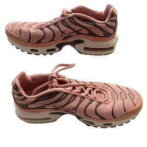 Nike Air Max Plus Tn Pink & Gray Womens Sneakers Size 7Y Lightweight Mesh